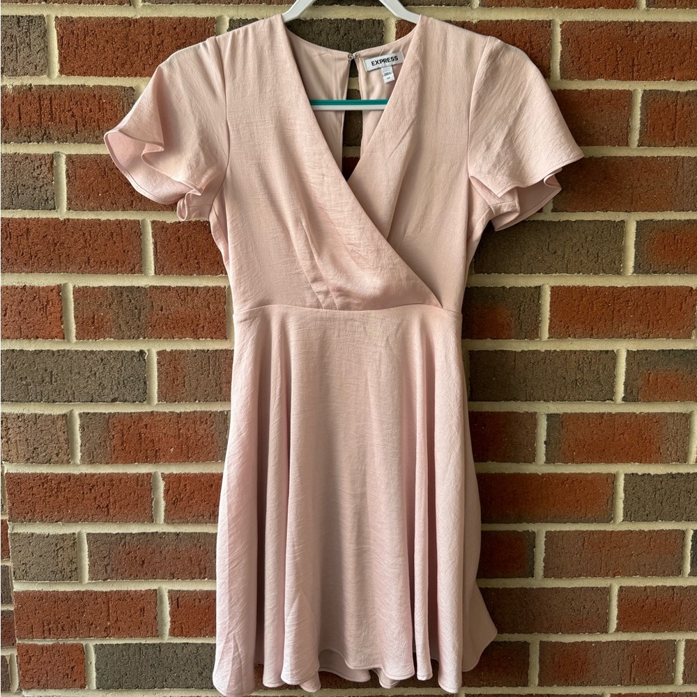 🚫SOLD❗️Express light pink dress